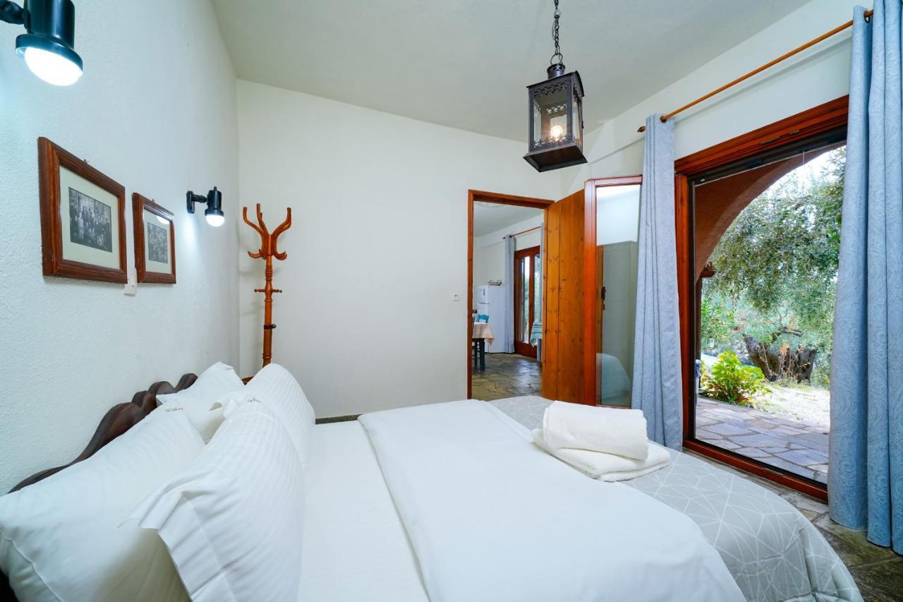 Giola Bungalows Sirines Астрис Екстериор снимка