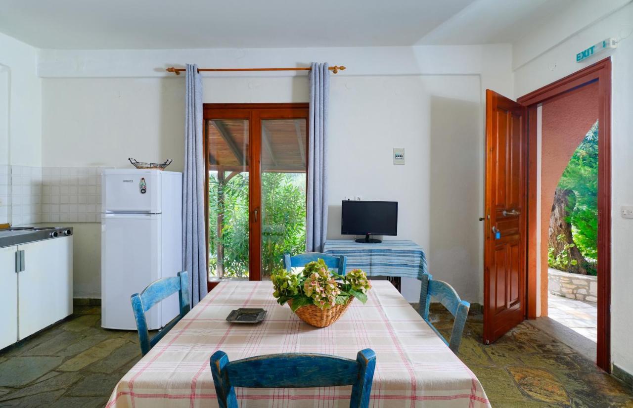 Giola Bungalows Sirines Астрис Екстериор снимка